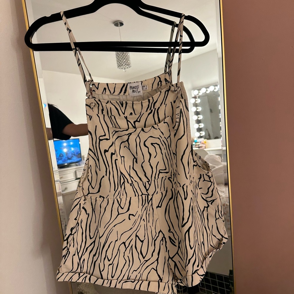 PRINCESS POLLY romper